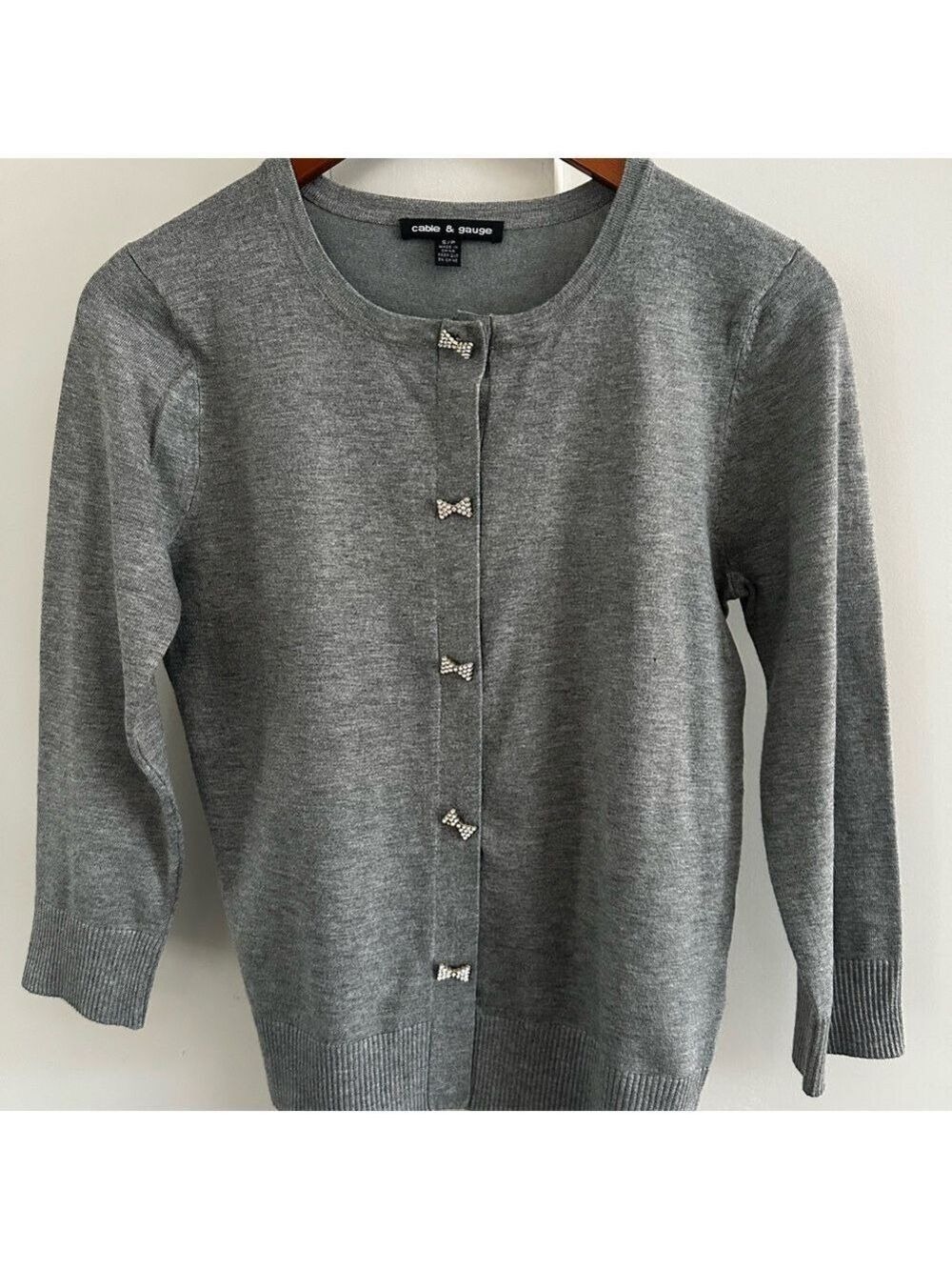 CABLE & GAUGE Grey Holiday Party Cropped Cardigan w/sparkly Bow Shaped Buttons s
